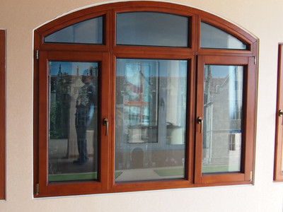 伊克斯鋁木門窗 集防火、防盜、防霧霾于一體的高端五金建材選擇